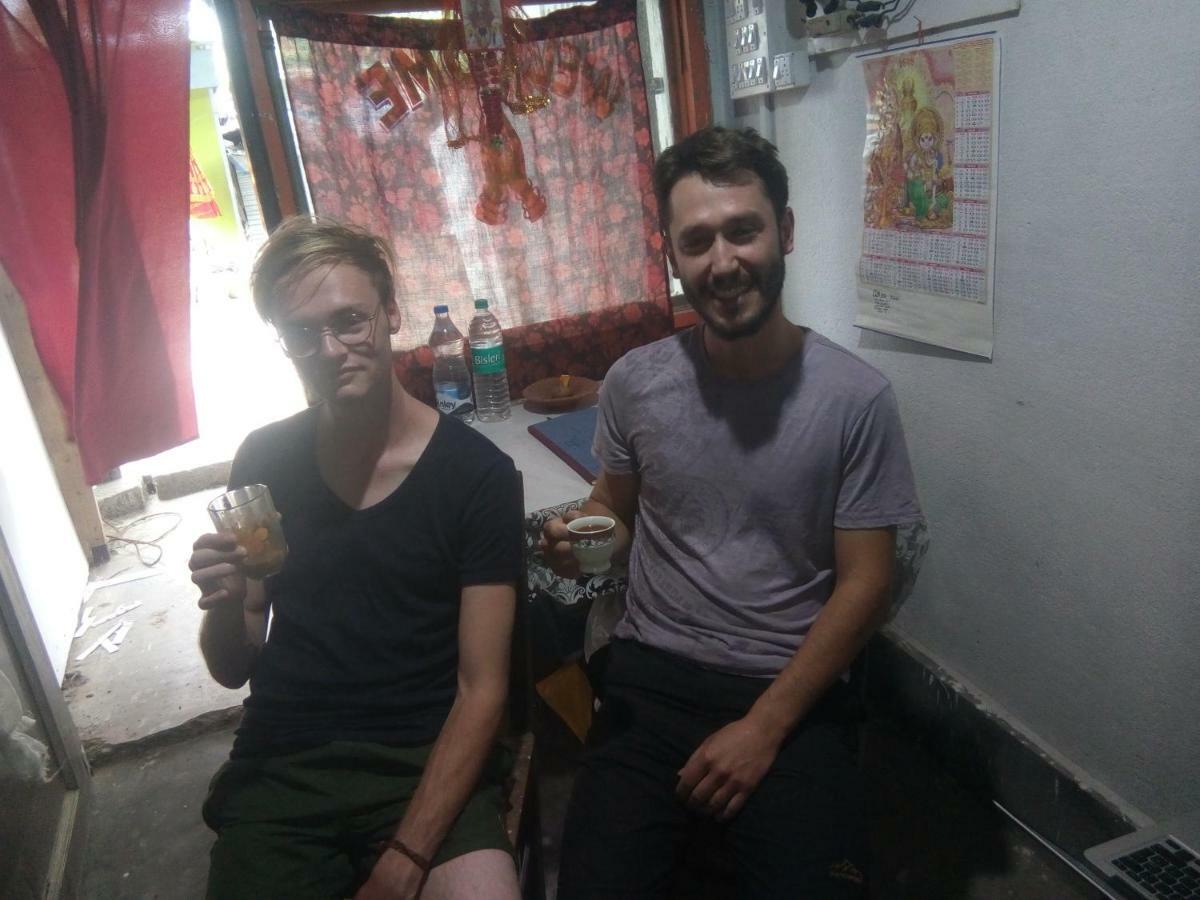 Atathi Niwas Guest House For Backpackers And Travellers Shiliguri Exterior foto