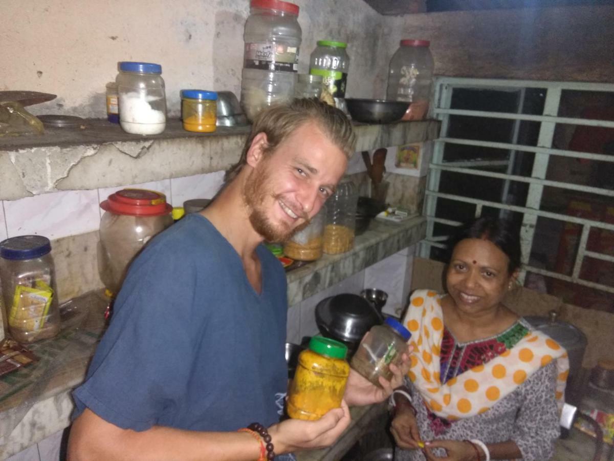 Atathi Niwas Guest House For Backpackers And Travellers Shiliguri Exterior foto