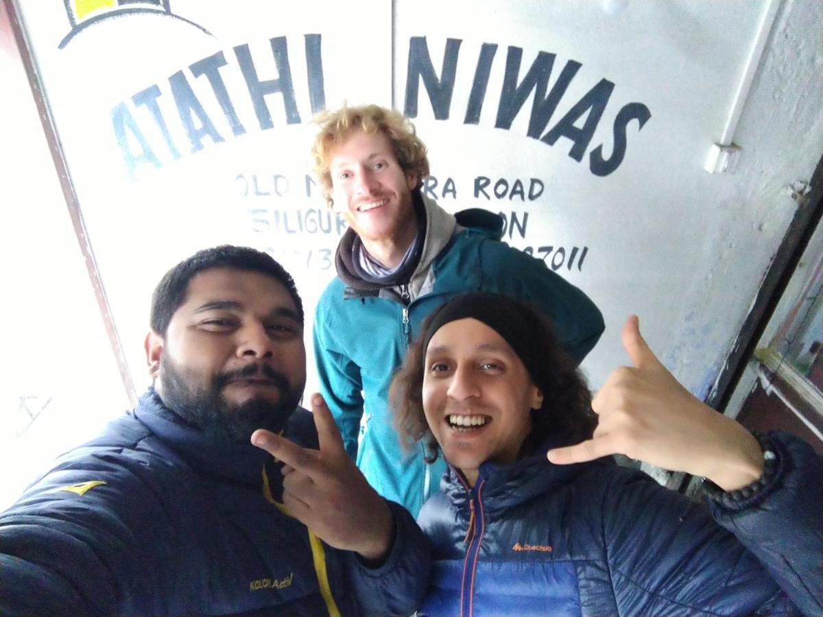 Atathi Niwas Guest House For Backpackers And Travellers Shiliguri Exterior foto